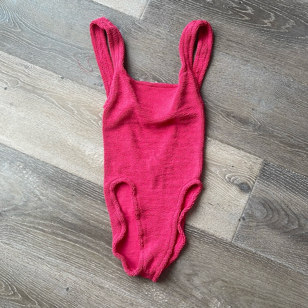 Hunza G One Piece Swim